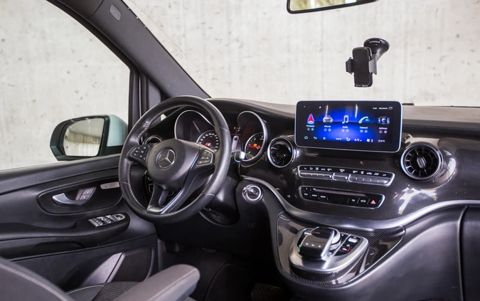 Mercedes-Benz Klasa V cena 219000 przebieg: 148000, rok produkcji 2019 z Wrocław małe 781